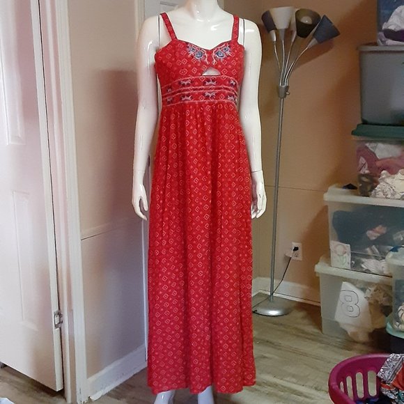 Xhilaration Dresses & Skirts - Xhileration Red & Blue Maxi